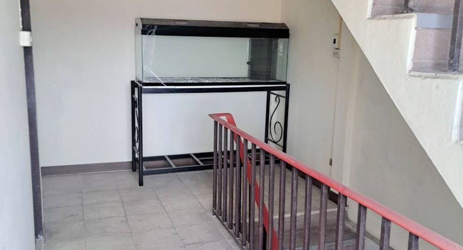 For sale 2 bedrooms retail Space in Lat Phrao, Bangkok