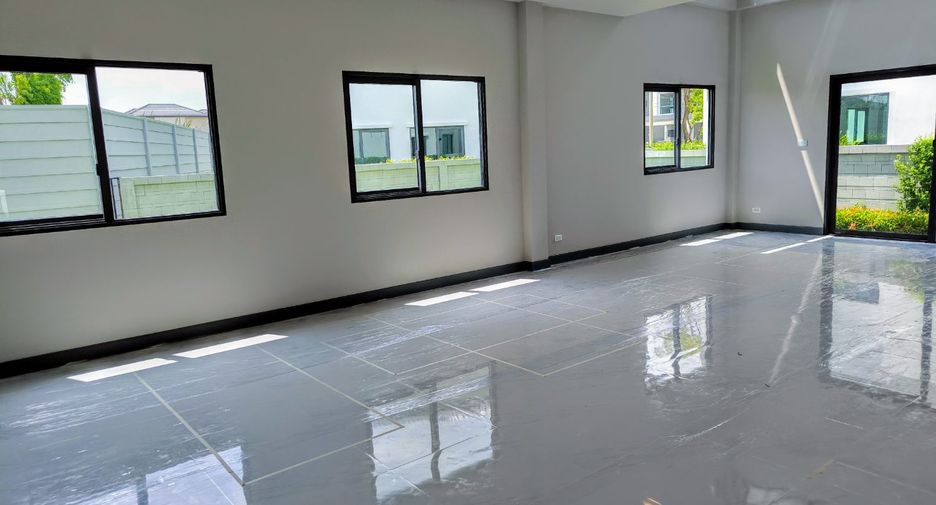 Casa en venta de 4 habitaciones en Bang Phli, Samut Prakan
