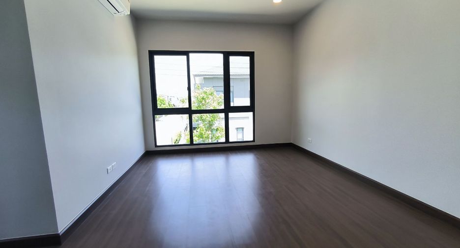 Casa en venta de 4 habitaciones en Bang Phli, Samut Prakan
