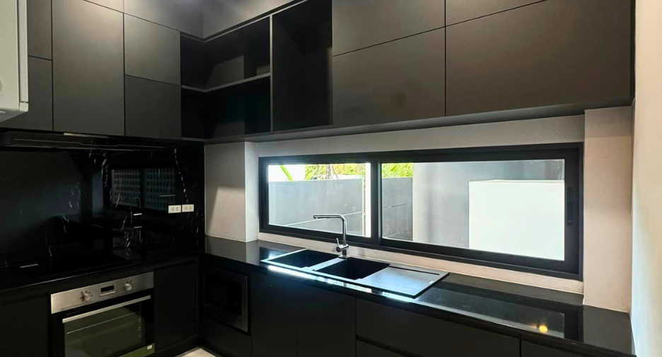 For sale 3 bedrooms villa in Mueang Chiang Mai, Chiang Mai