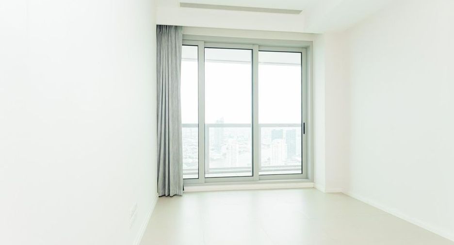 For sale 2 bedrooms condo in Sathon, Bangkok
