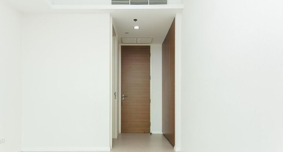 For sale 2 bedrooms condo in Sathon, Bangkok