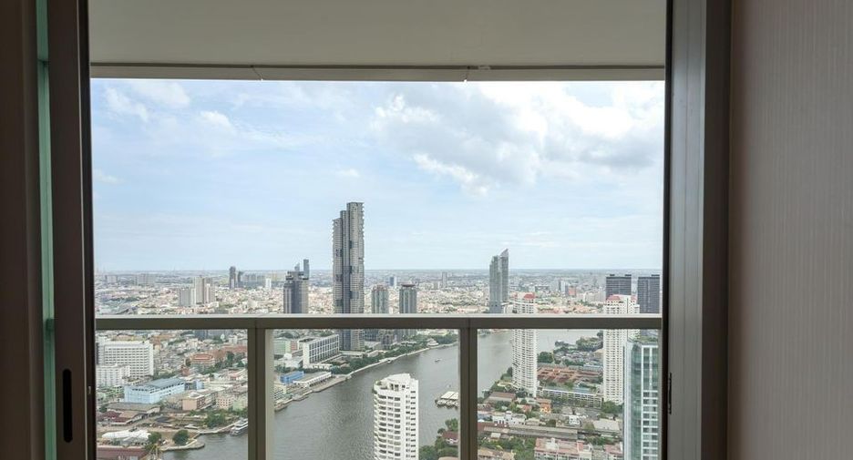 For sale 2 bedrooms condo in Sathon, Bangkok