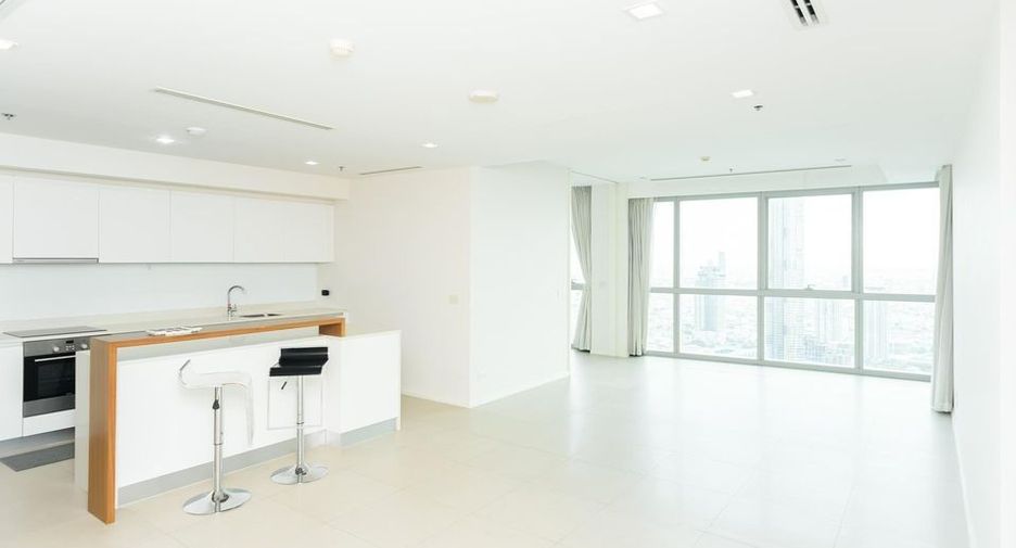 For sale 2 bedrooms condo in Sathon, Bangkok