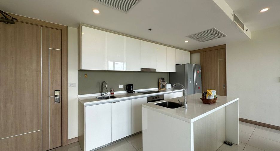 À louer 2 chambres condo à Bang Lamung, Chonburi