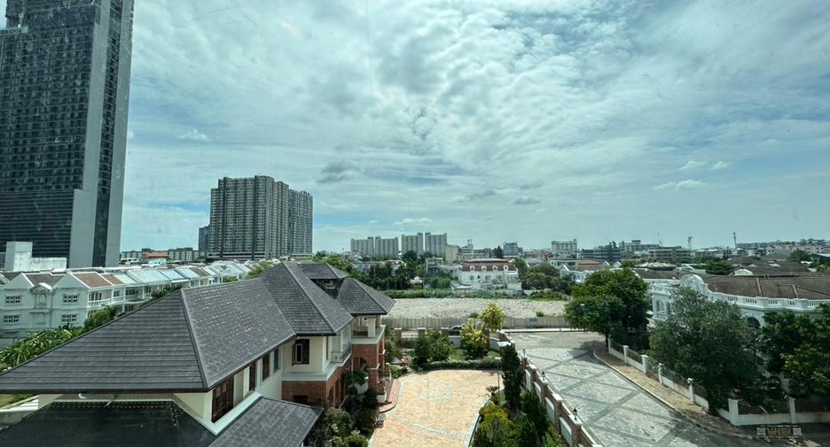 For rent and for sale 2 bedrooms condo in Phra Khanong, Bangkok