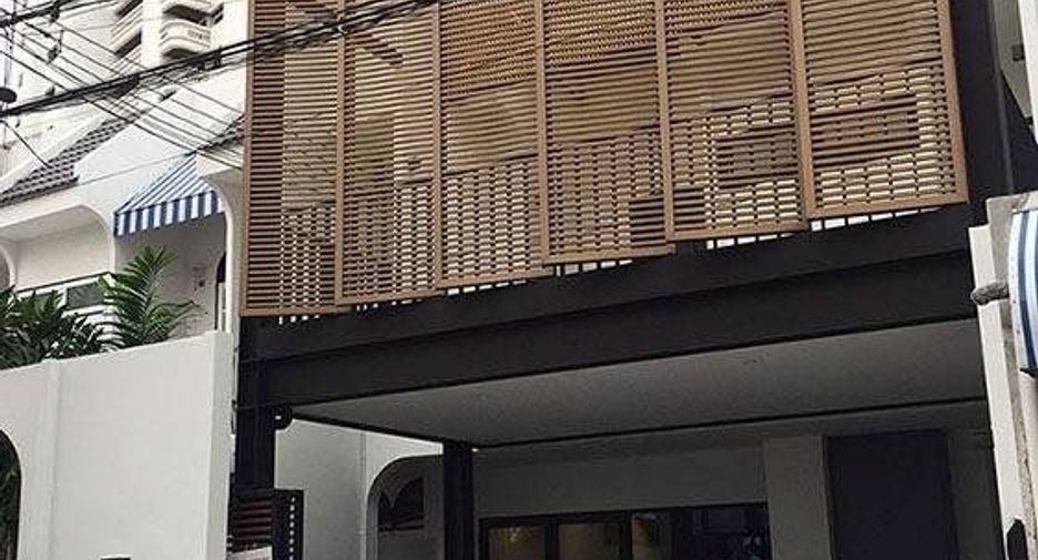 ให้เช่า 2 ห้องนอน บ้านเดี่ยว ใน วัฒนา, กรุงเทพฯ