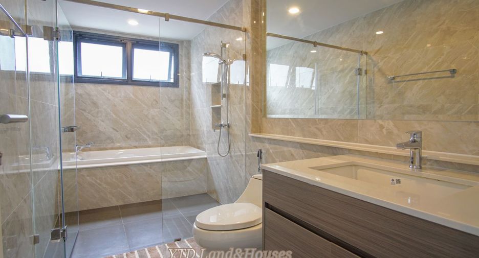 For rent 5 bed house in Bang Phli, Samut Prakan