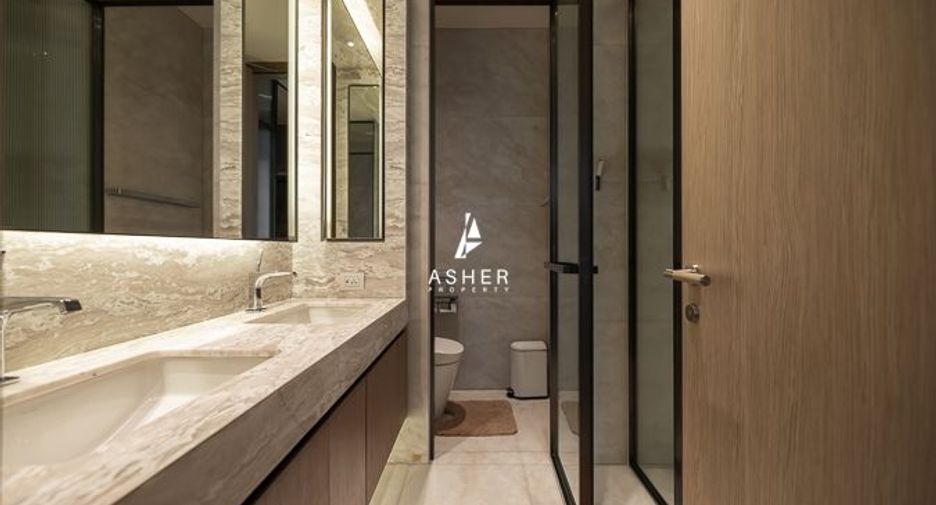 For rent 1 bed condo in Pathum Wan, Bangkok
