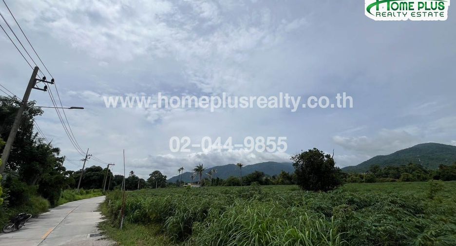 出售 土地 在 Ban Bueng, Chon Buri