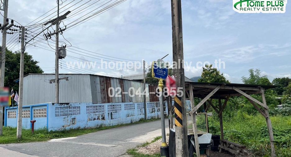 出售 土地 在 Ban Bueng, Chon Buri