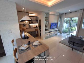 For sale 2 Beds townhouse in Krathum Baen, Samut Sakhon