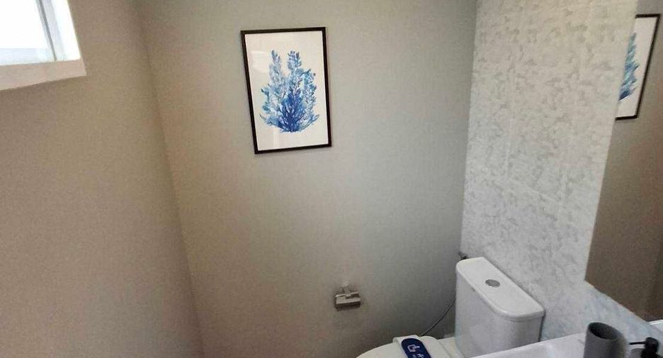 For sale 2 bed townhouse in Krathum Baen, Samut Sakhon