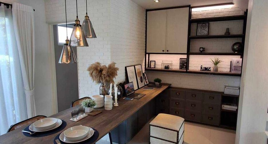For sale 2 bed townhouse in Krathum Baen, Samut Sakhon