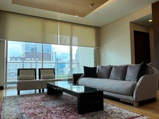 À louer 2 chambres condo à Pathum Wan, Bangkok
