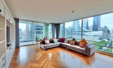 For rent 4 ベッドルーム condo in Pathum Wan, Bangkok