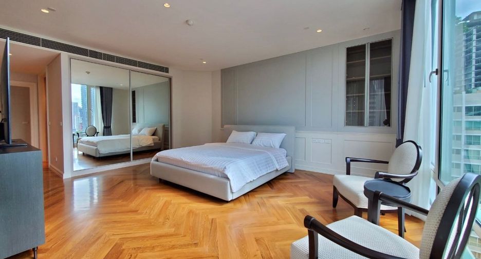 Condo en alquiler de 4 habitaciones en Pathum Wan, Bangkok