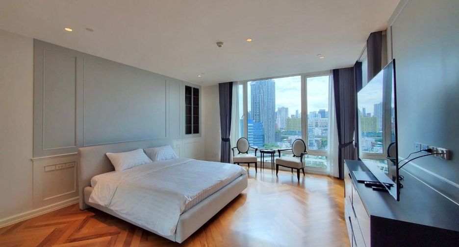 Condo en alquiler de 4 habitaciones en Pathum Wan, Bangkok