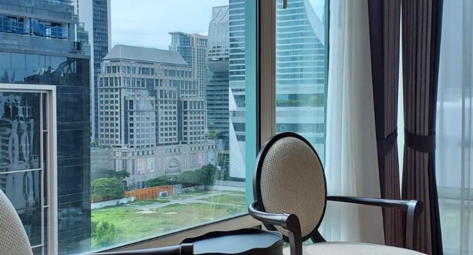 Condo en alquiler de 4 habitaciones en Pathum Wan, Bangkok