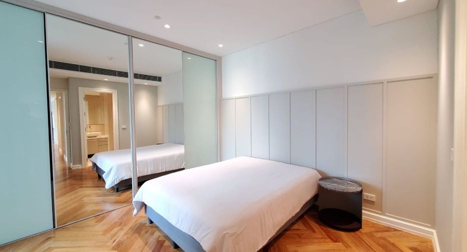 Condo en alquiler de 4 habitaciones en Pathum Wan, Bangkok