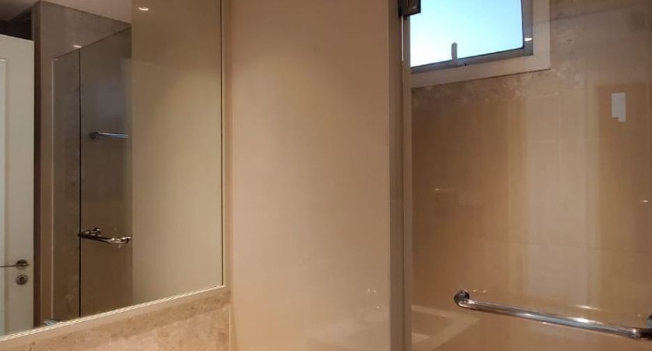 Condo en alquiler de 4 habitaciones en Pathum Wan, Bangkok