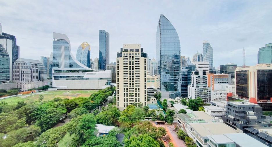 Condo en alquiler de 4 habitaciones en Pathum Wan, Bangkok