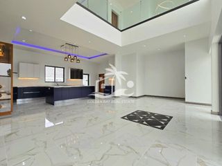 À vendre et à louer 5 chambres maison à Bang Lamung, Chonburi