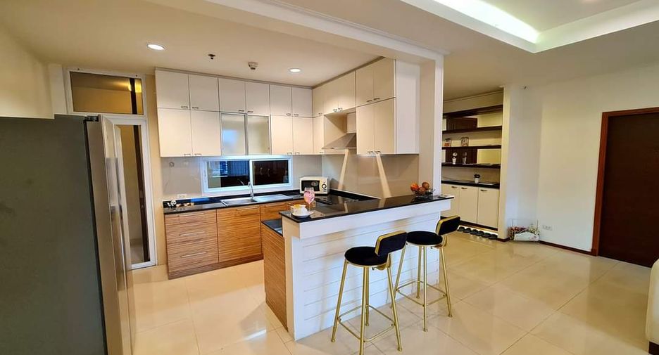 Wohnung zur Miete mit 3 Zimmer in Watthana, Bangkok