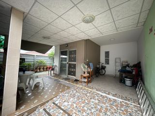 For sale 3 bed townhouse in Mueang Pathum Thani, Pathum Thani
