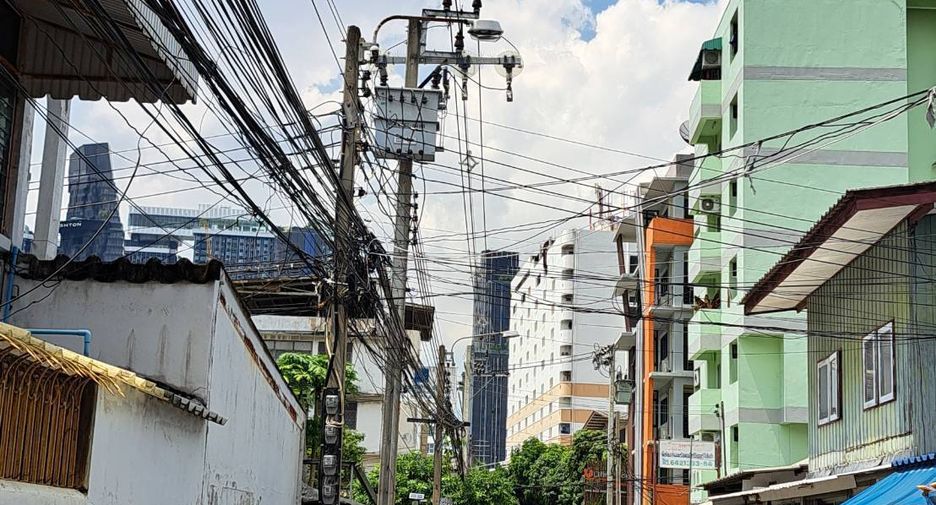 For rent そして for sale 2 ベッドルーム house in Huai Khwang, Bangkok
