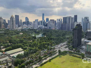 For sale 2 ベッドルーム condo in Pathum Wan, Bangkok