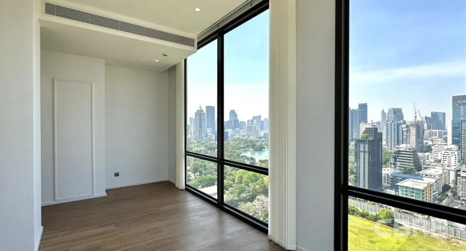 For sale 2 bedrooms condo in Pathum Wan, Bangkok