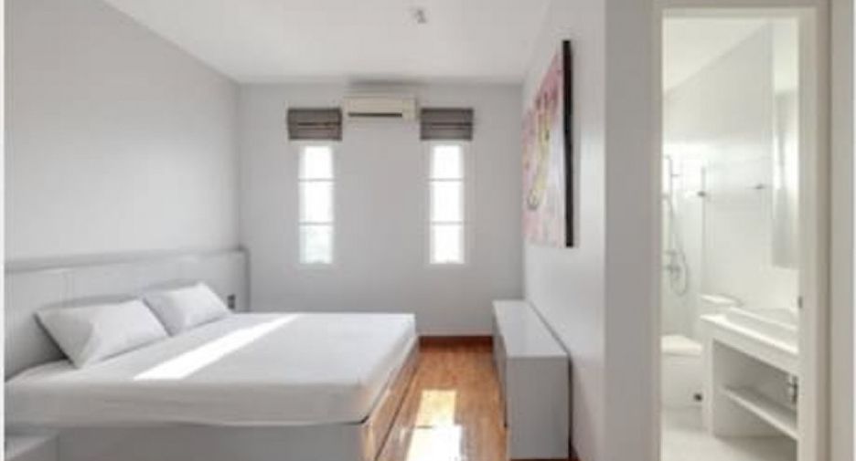 For rent 4 bedrooms house in Suan Luang, Bangkok