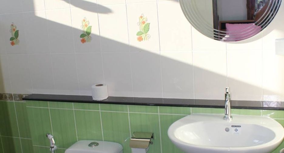 Casa en alquiler de 2 habitaciones en Mueang Rayong, Rayong