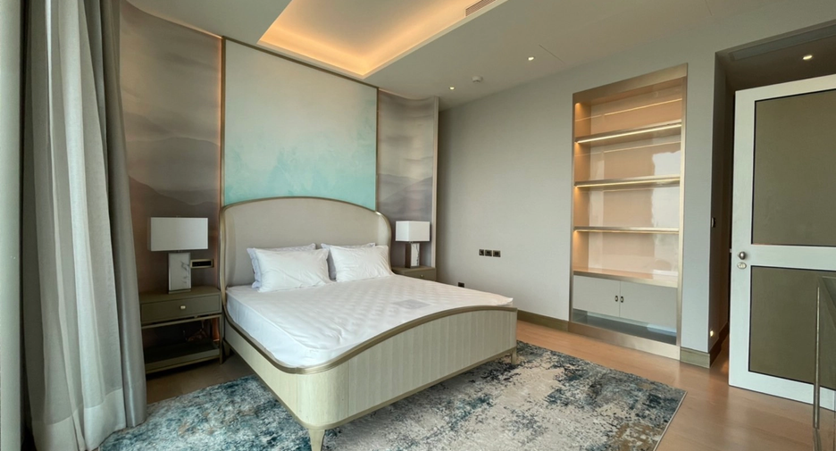 For sale 6 bedrooms condo in Khlong San, Bangkok