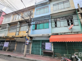 For sale retail Space in Pom Prap Sattru Phai, Bangkok