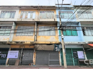 For sale retail Space in Pom Prap Sattru Phai, Bangkok