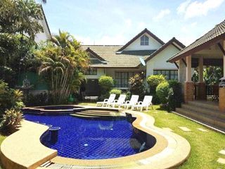 Casa en alquiler y en venta de 7 habitaciones en Bang Lamung, Chonburi