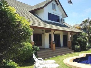 Casa en alquiler y en venta de 7 habitaciones en Bang Lamung, Chonburi