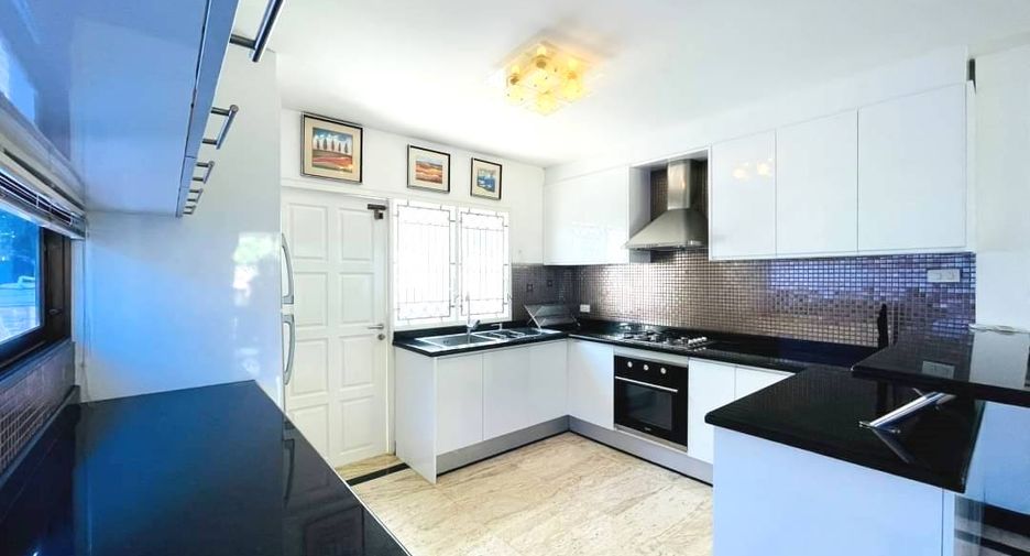Casa en alquiler y en venta de 7 habitaciones en Bang Lamung, Chonburi