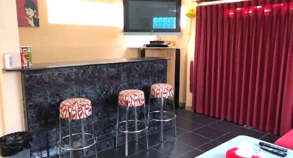 Casa en alquiler y en venta de 7 habitaciones en Bang Lamung, Chonburi