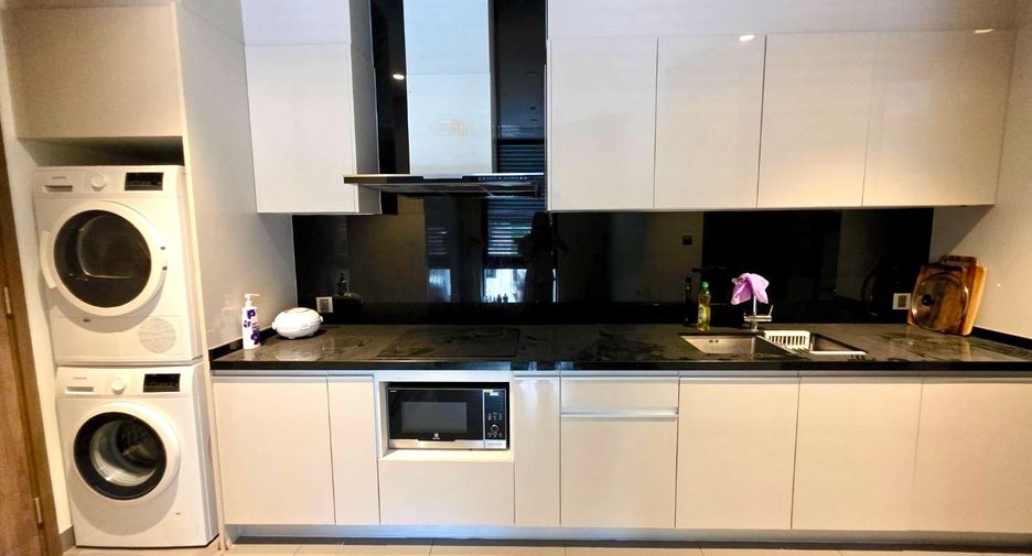 For rent and for sale 3 bedrooms condo in Pathum Wan, Bangkok