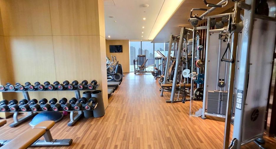 For rent and for sale 3 bedrooms condo in Pathum Wan, Bangkok