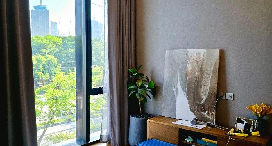 For rent and for sale 3 bedrooms condo in Pathum Wan, Bangkok