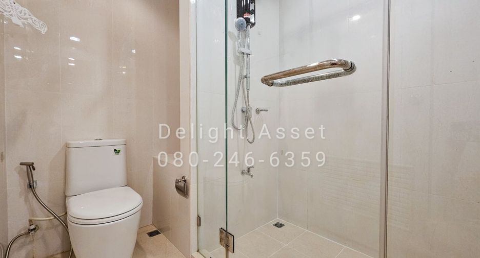 For rent 2 bedrooms condo in Chatuchak, Bangkok