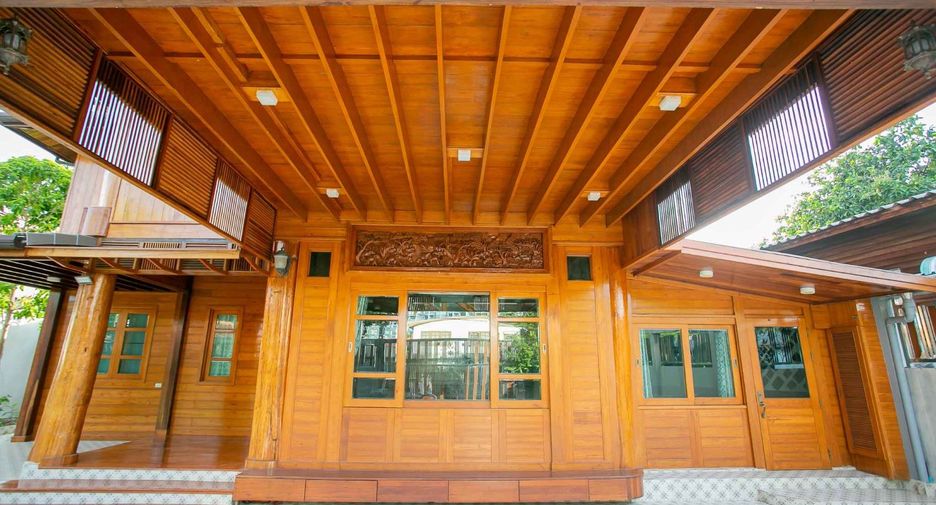 Haus zum Kauf mit 3 Zimmer in Huai Khwang, Bangkok