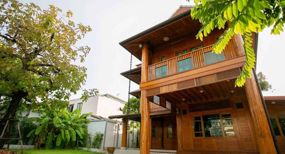 Haus zum Kauf mit 3 Zimmer in Huai Khwang, Bangkok