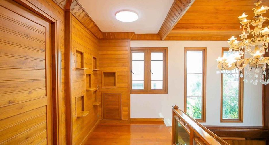 Haus zum Kauf mit 3 Zimmer in Huai Khwang, Bangkok