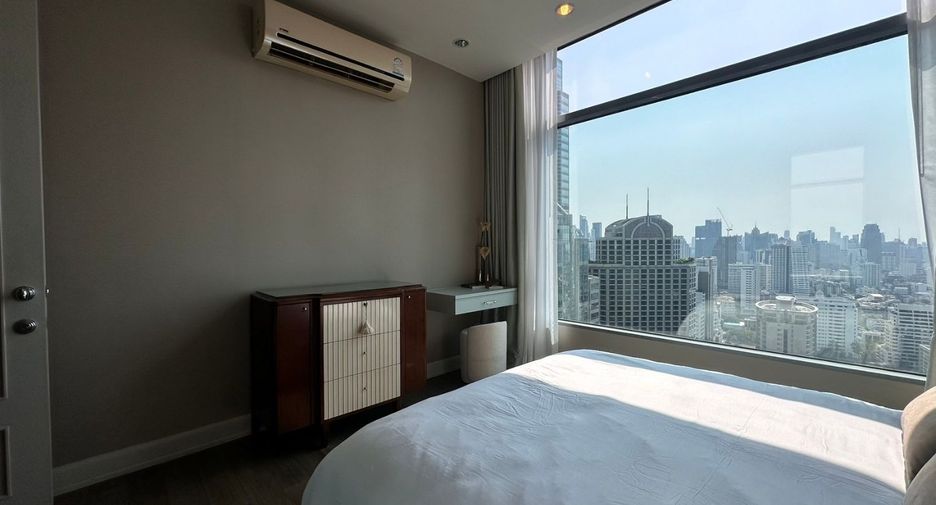 For rent and for sale 2 bedrooms condo in Pathum Wan, Bangkok