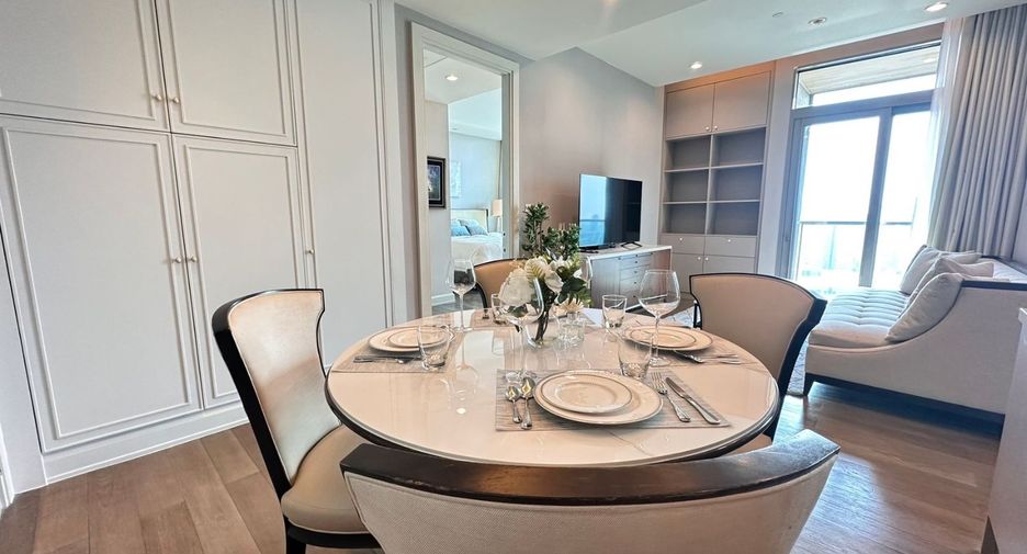 For rent and for sale 2 bedrooms condo in Pathum Wan, Bangkok